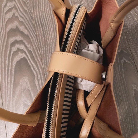 Colab real leather bag BRAND NEW with strap - Picture 2 of 9